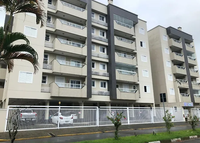 Beach House Itaguá 1 - Em a 300m da orla mais charmosa, com excelente localização